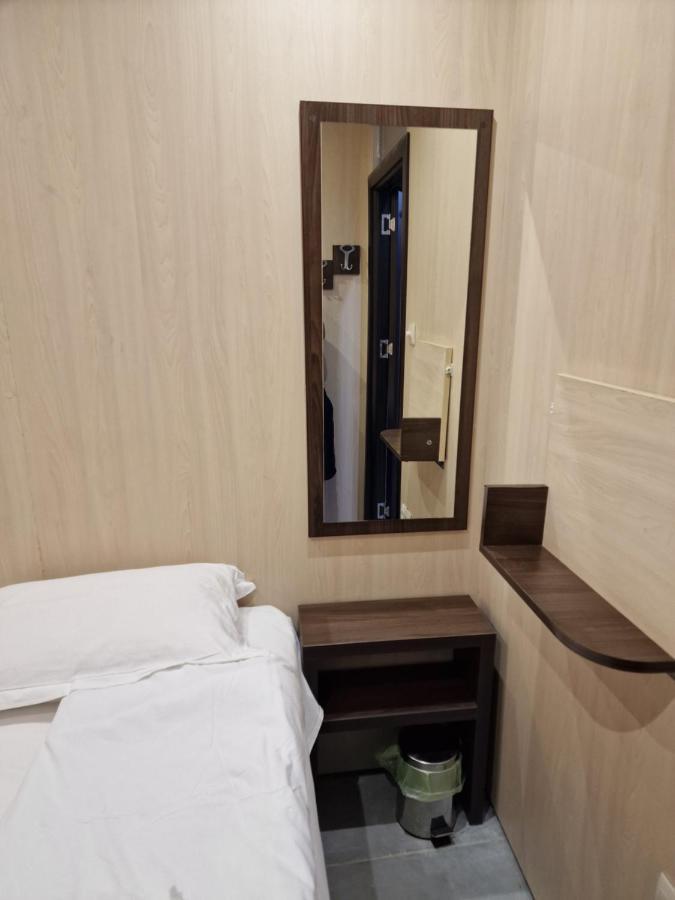 וארנה Marelis Sea Hostel מראה חיצוני תמונה