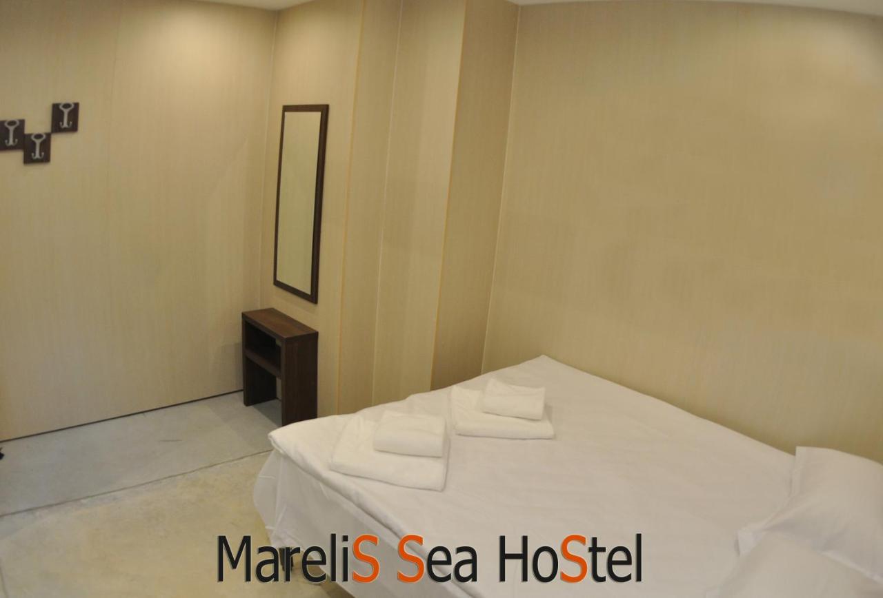 וארנה Marelis Sea Hostel מראה חיצוני תמונה